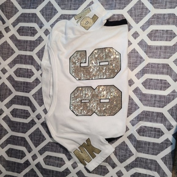 VS Pink sz small v-neck t-shirt* - Picture 6 of 7